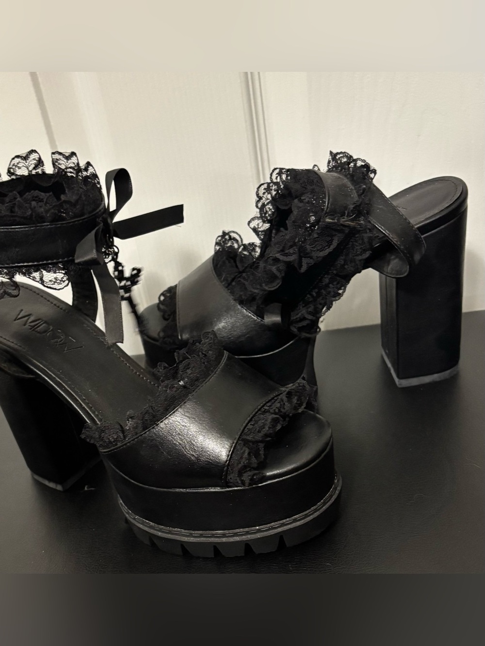 NWOB Dolls Kill / Widow Before Dawn Lace Platform Sandals